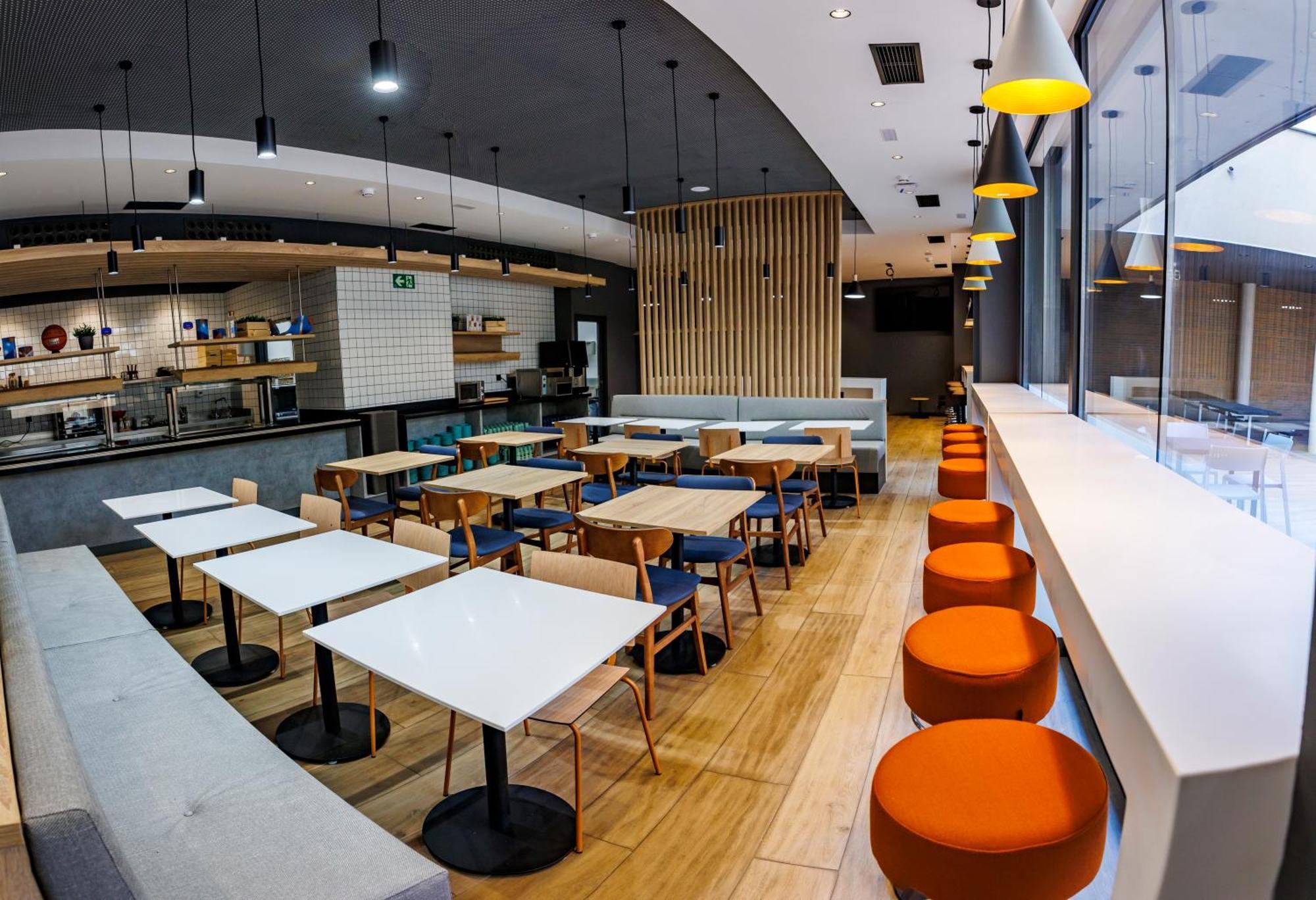Ibis Budget Logrono Centro Esterno foto