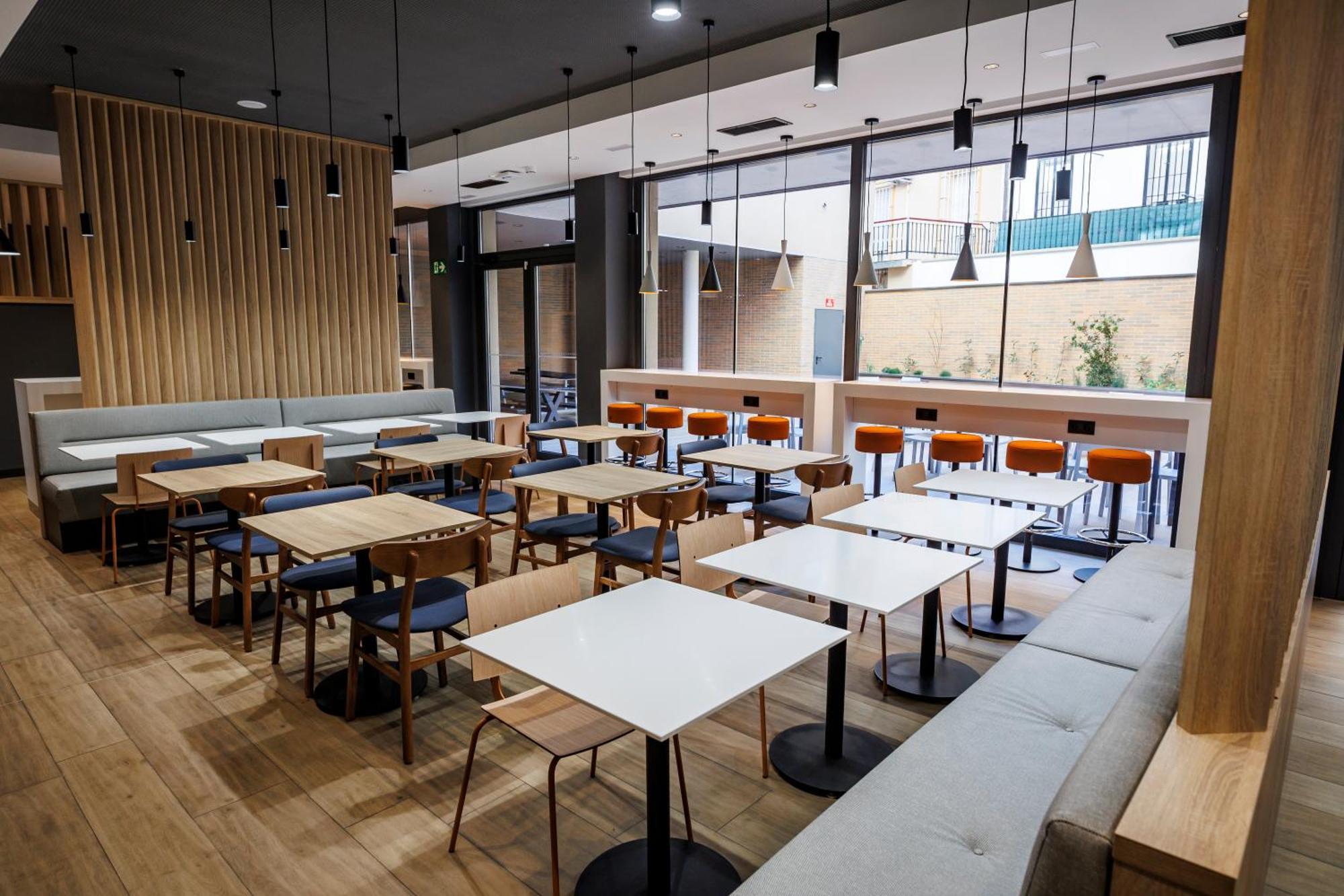 Ibis Budget Logrono Centro Esterno foto