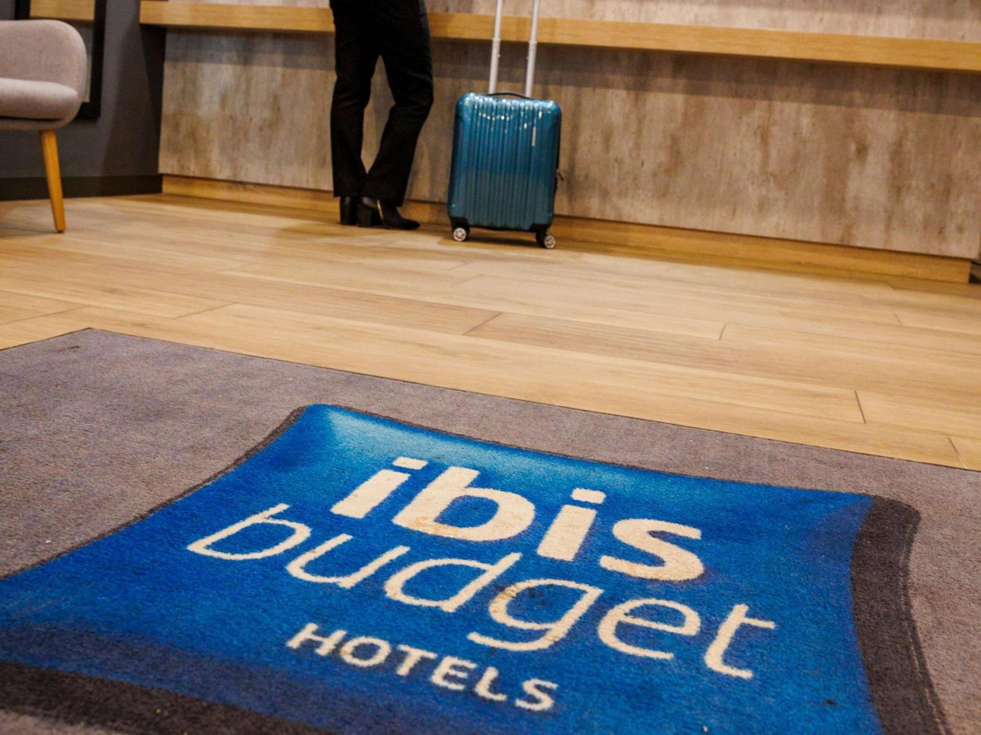 Ibis Budget Logrono Centro Esterno foto